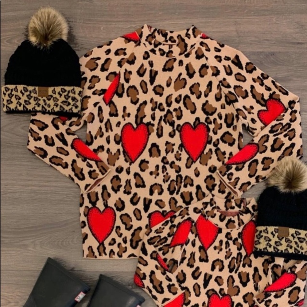 Leopard heart sweater